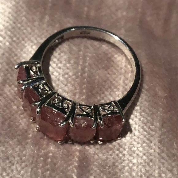 Genuine African Strawberry Quartz Ring NWOTS